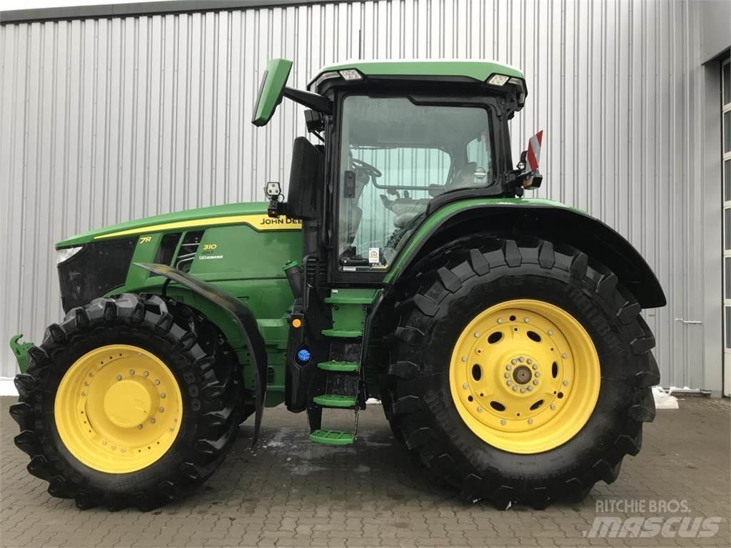John Deere 7R 310 الجرارات