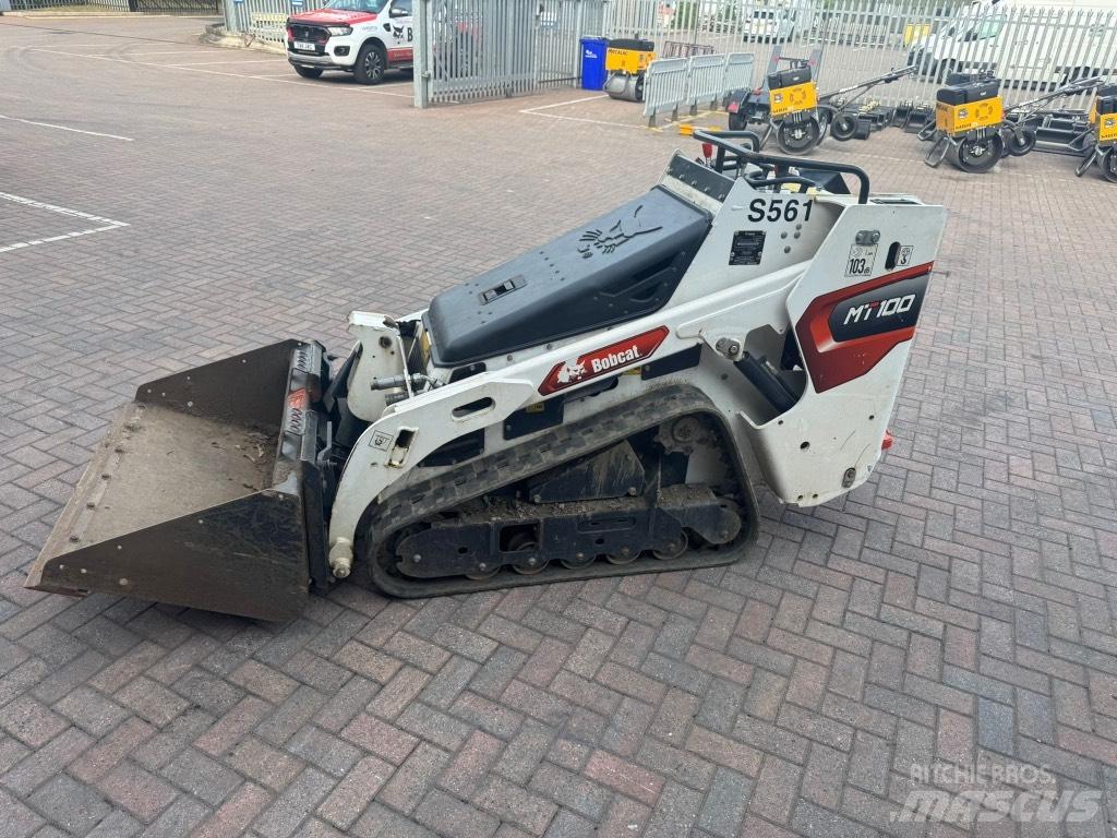 Bobcat MT 100 لوادر زحافة
