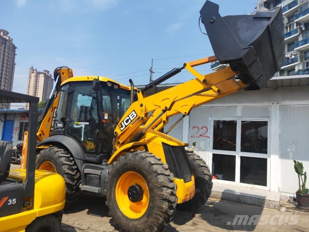 JCB 4CX لوادر ذات جرافات عكسية