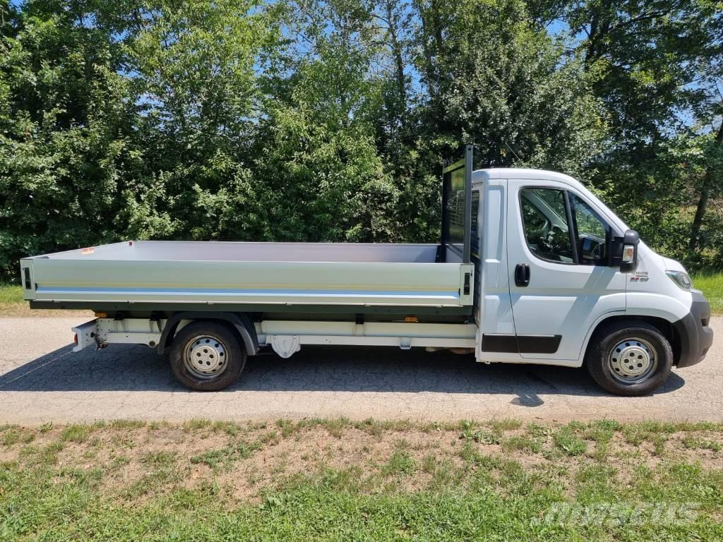 Fiat Ducato Maxi شاحنات خفيفة/مفصلية الجوانب