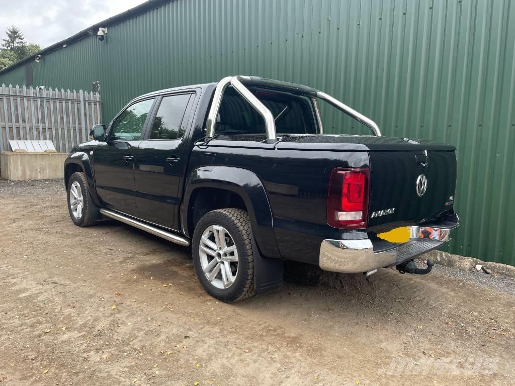 Volkswagen Amarok شاحنات خفيفة/مفصلية الجوانب