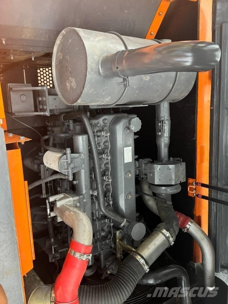 Develon DX 225 LCA حفارات وسط 7 طن - 12 طن