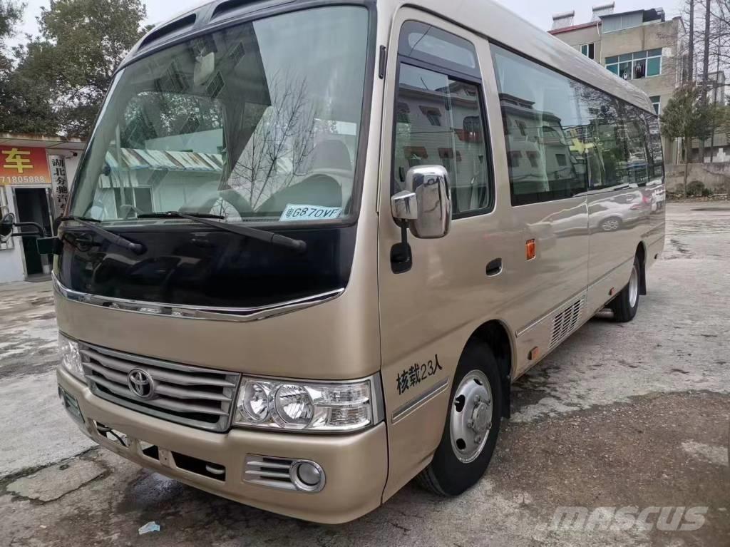 Toyota Coaster Bus حافلة صغيرة