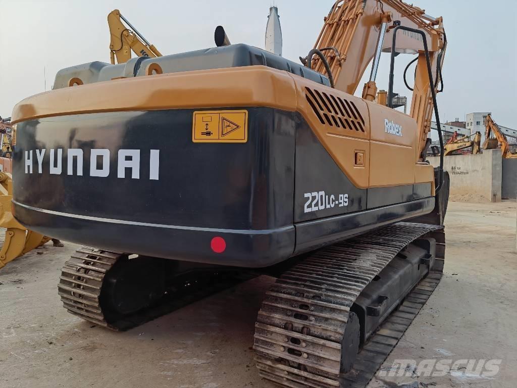 Hyundai 220LC-9S حفارات زحافة