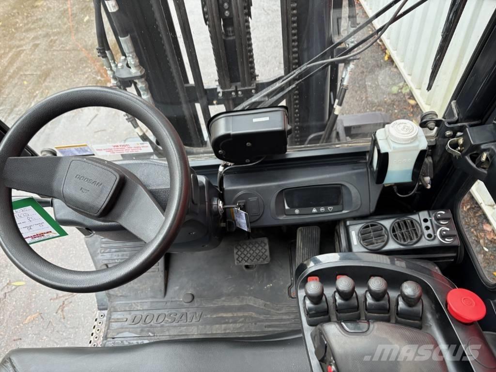 Doosan B 25 X-7 شاحنات ذات رافعات شوكية تعمل بالكهرباء