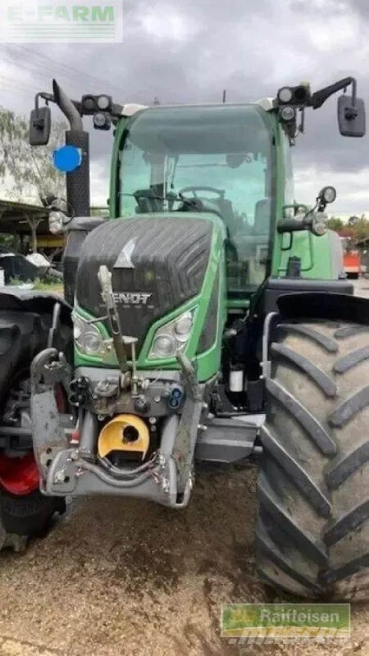 Fendt vario 724 الجرارات