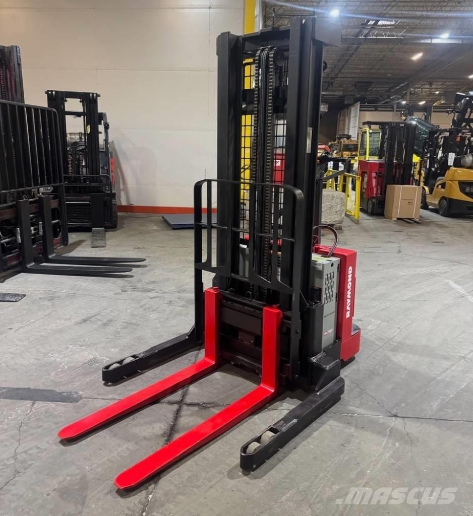 Raymond RSS40 شاحنات مناولة ذاتية الدفع