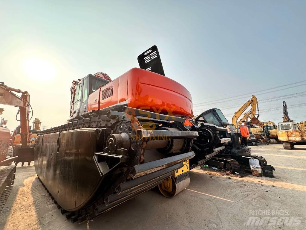 Hitachi ZX 200 حفارات زحافة