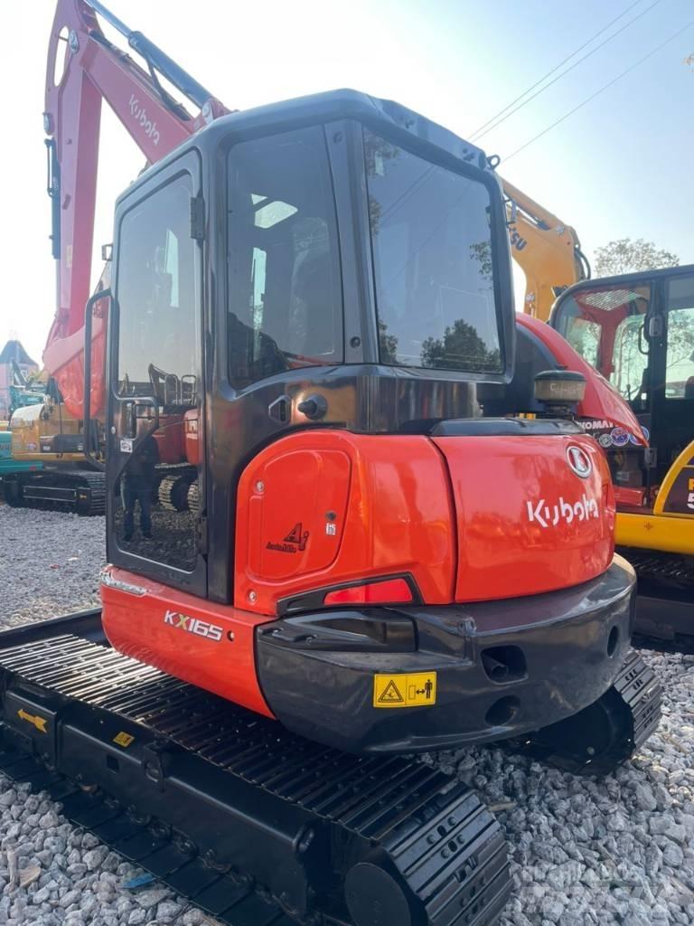 Kubota 165 حفارات زحافة