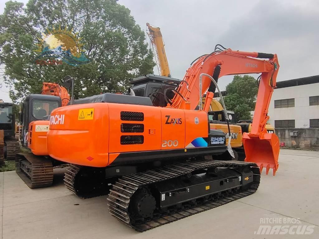 Hitachi ZX 200 حفارات زحافة