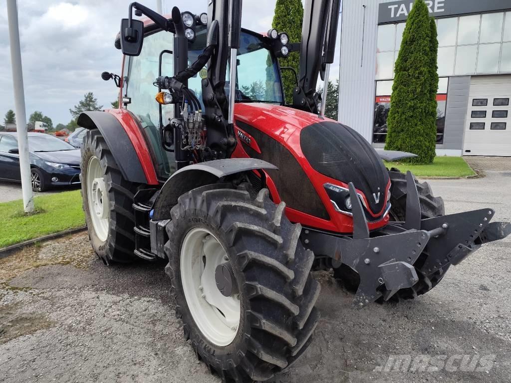 Valtra A 135 الجرارات