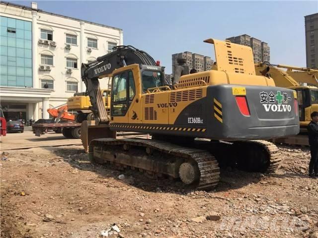 Volvo EC 360 B LC حفارات زحافة