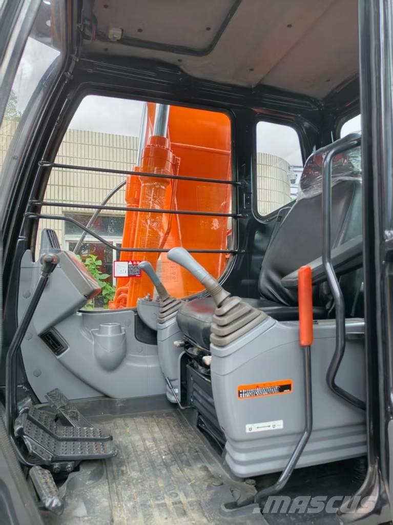 Hitachi ZX 120 حفارات زحافة