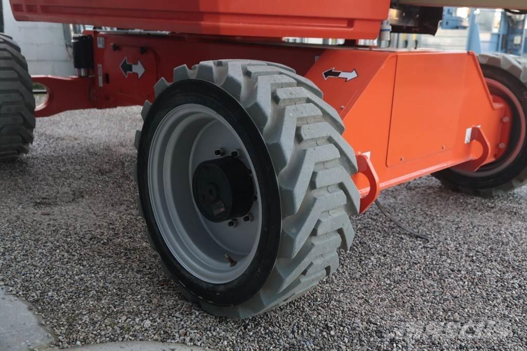 JLG EC520AJ رافعات سلة مفصلية