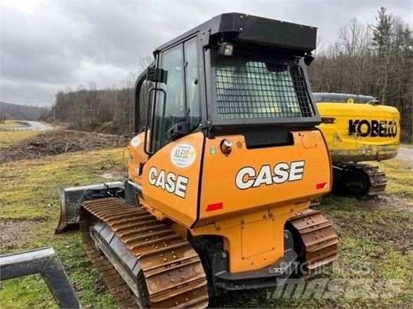 CASE 650M WT بلدوزرات مجنزرة