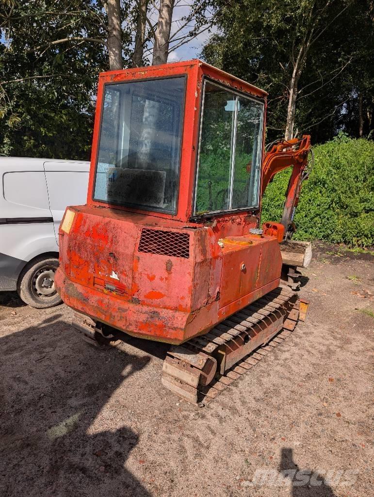 Komatsu PC 10-5 حفارات صغيرة أقل من 7 طن (حفارات صغيرة)