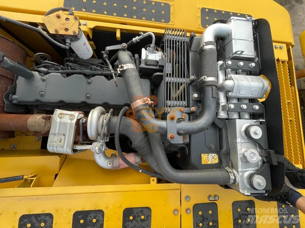Komatsu PC 240 LC-8 حفارات زحافة