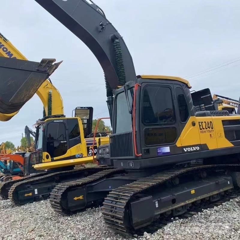 Volvo EC 240 حفارات زحافة