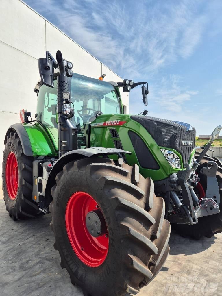 Fendt 720 Profi Plus الجرارات