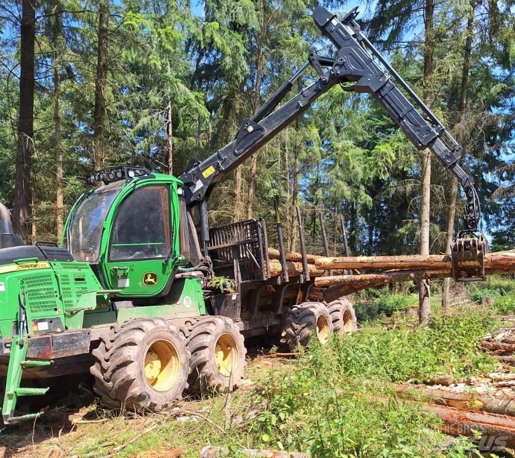John Deere 1210 G شاحنات