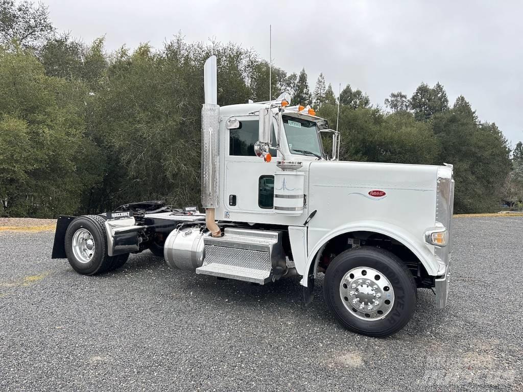 Peterbilt 389 وحدات الجر