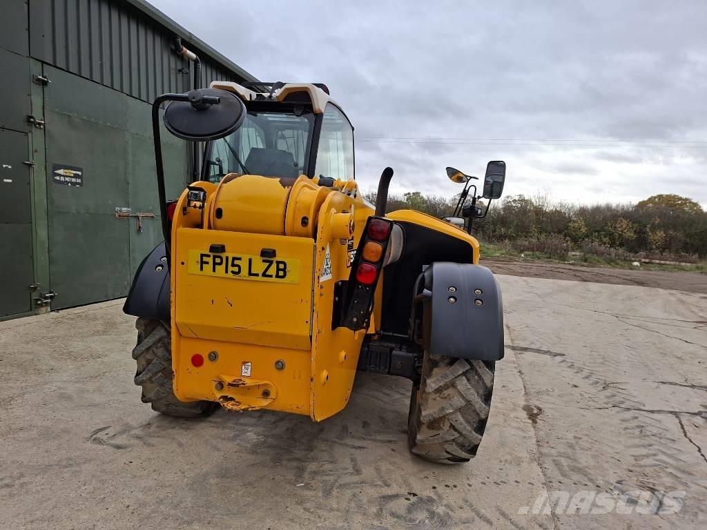 JCB 535-125 مناولات متداخلة