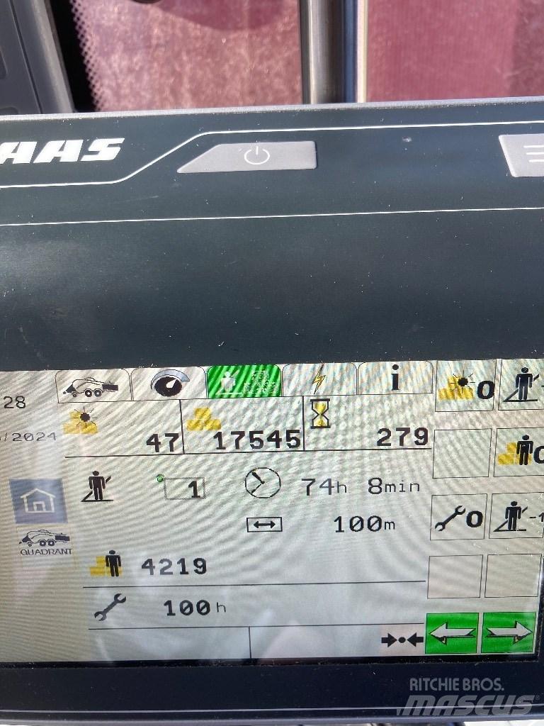 CLAAS Quadrant 4000 محزمات مربعة