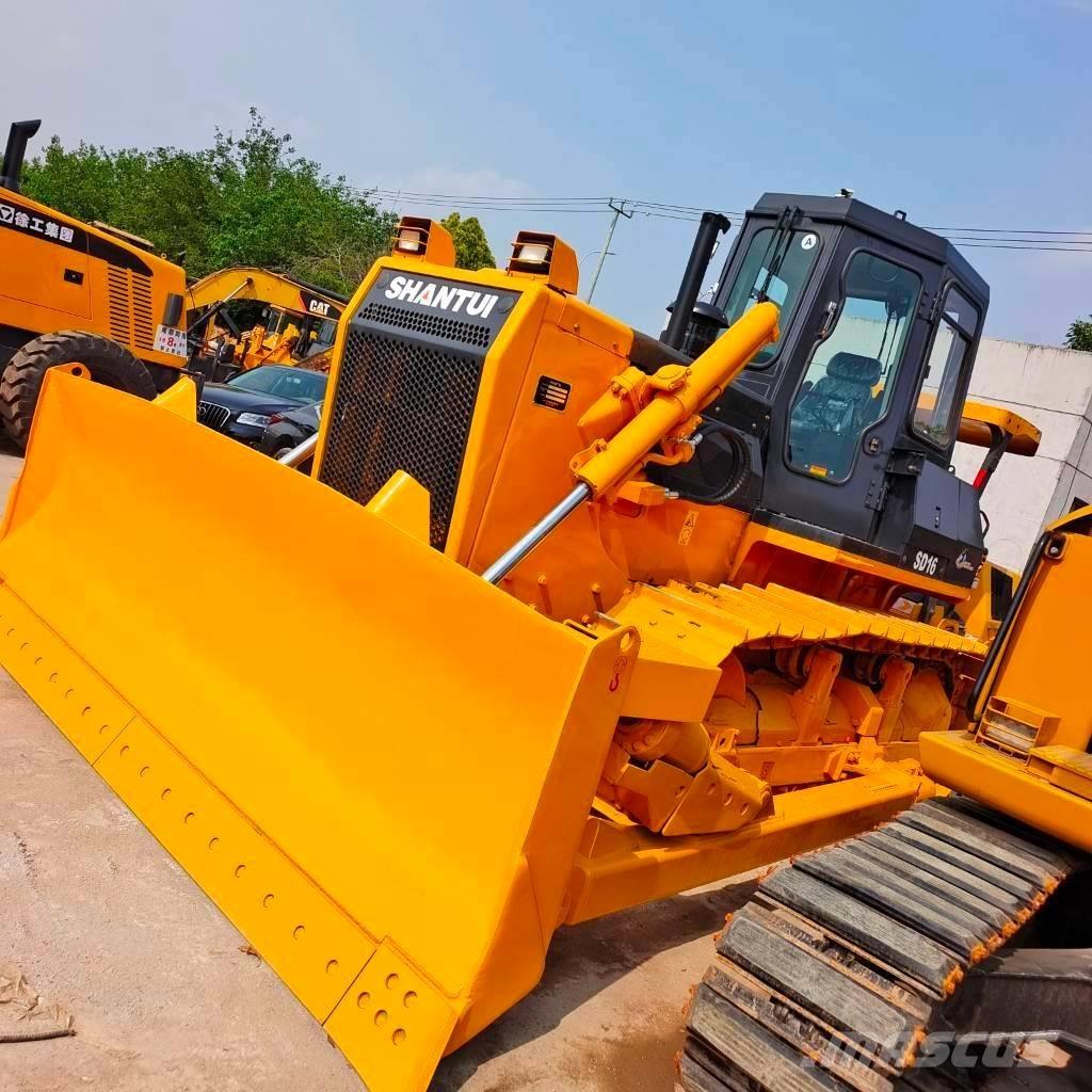 Shantui SD 16 بلدوزرات مجنزرة