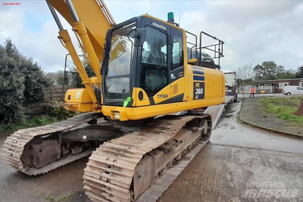Komatsu PC 360 LC-11 حفارات زحافة