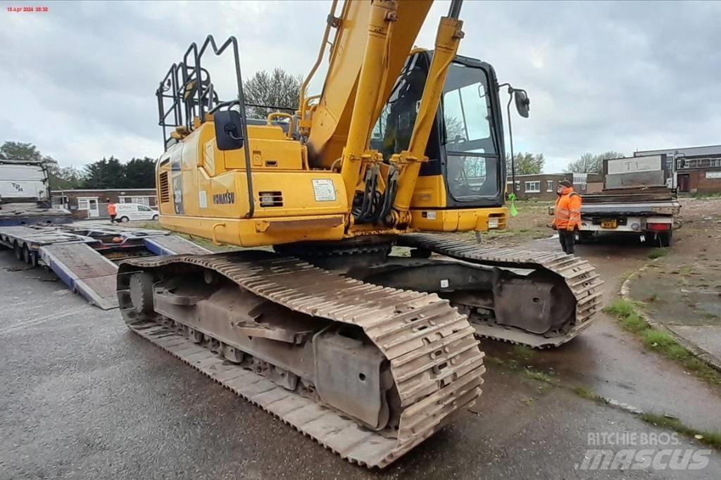 Komatsu PC 360 LC-11 حفارات زحافة