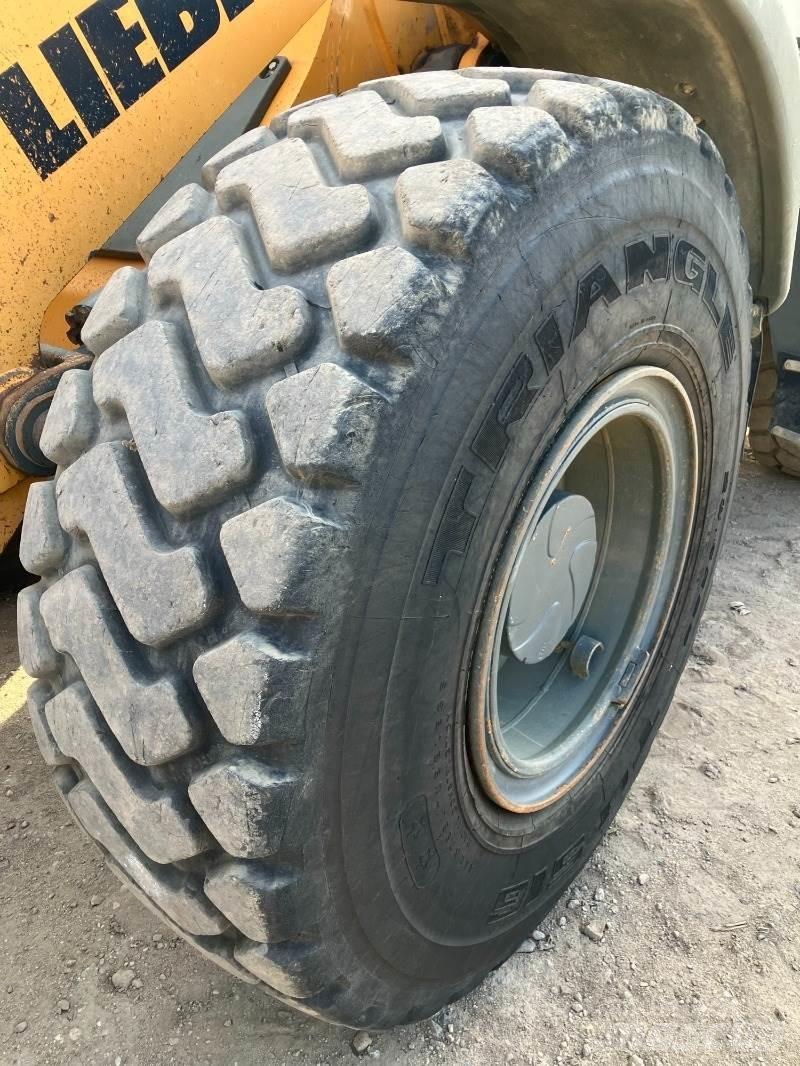 Liebherr L538 لوادر بعجل