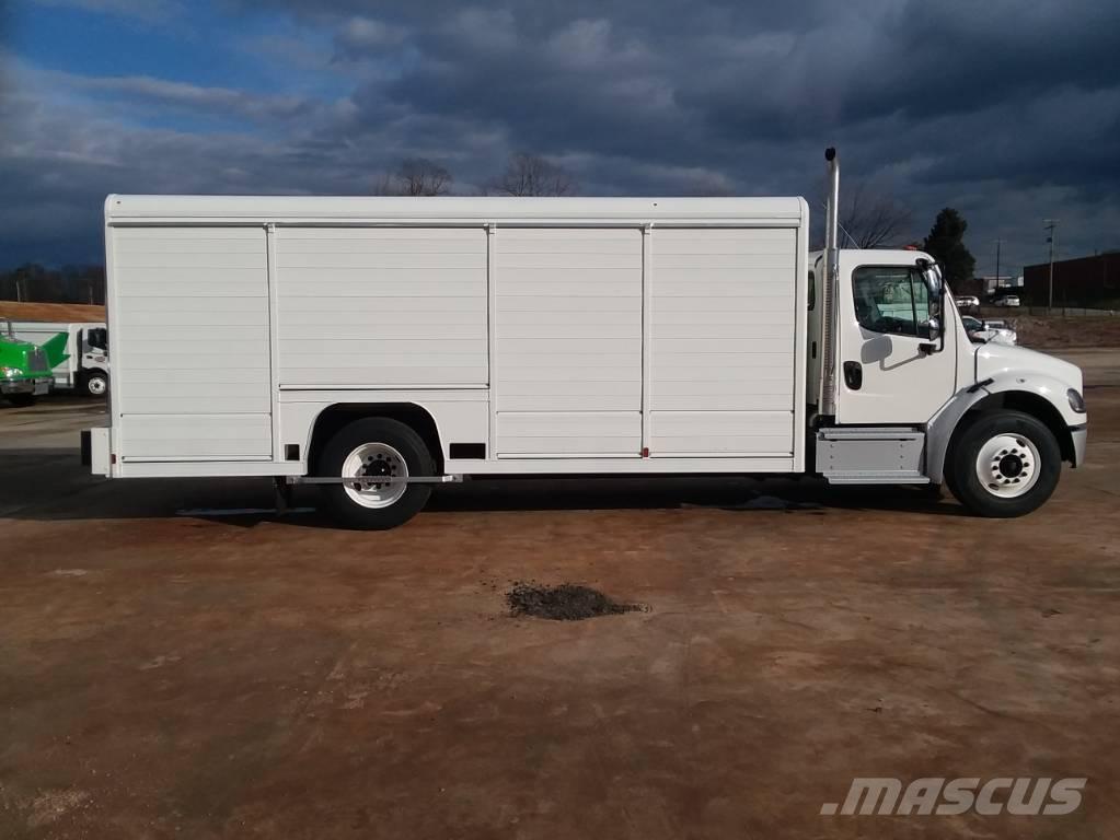 Freightliner M2 شاحنات نقل المشروبات