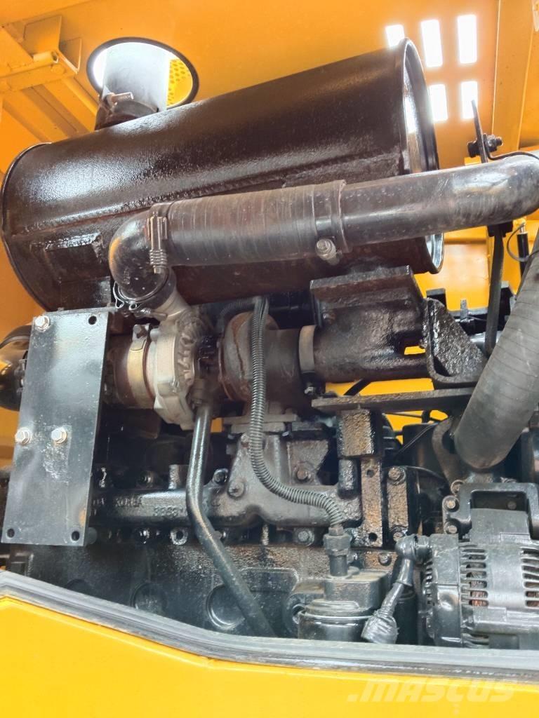 Komatsu WA 320 لوادر بعجل