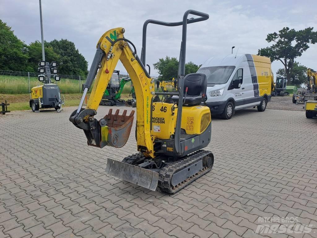 Wacker Neuson 803 حفارات زحافة