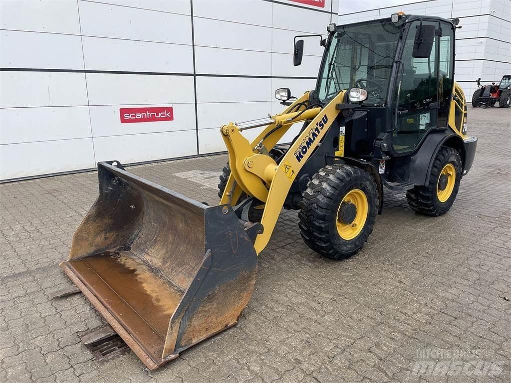 Komatsu WA70M-8EO لوادر متعددة الأغراض