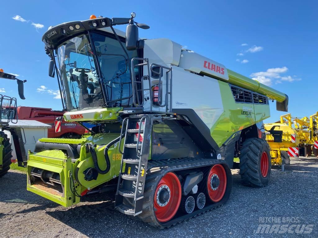 CLAAS Lexion 8800 TT حصادات