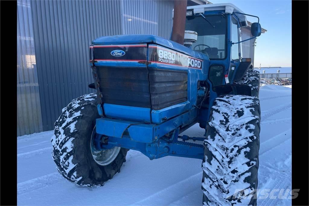 Ford 8830 الجرارات