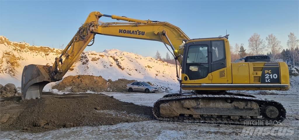 Komatsu PC210LC-8 حفارات زحافة