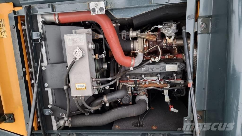 Hyundai HX 140 AL حفارات زحافة