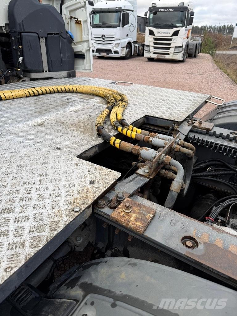 Volvo FH13 6x2 وحدات الجر