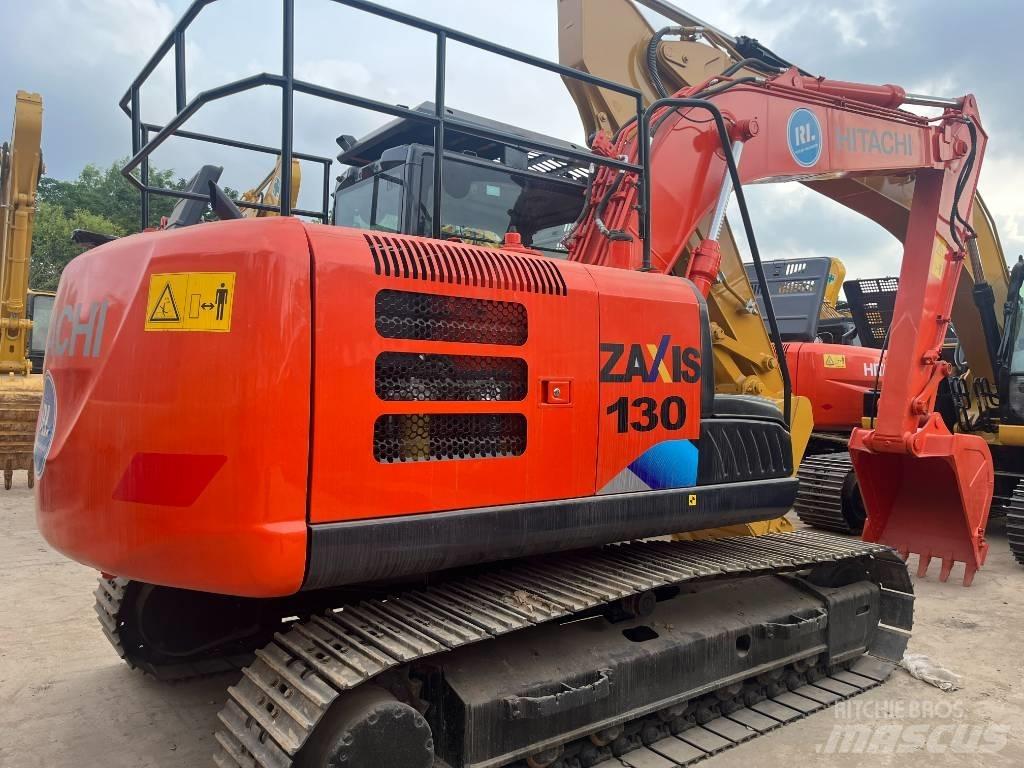 Hitachi ZX 130 حفارات زحافة