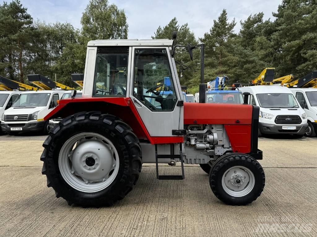 Massey Ferguson 690 الجرارات