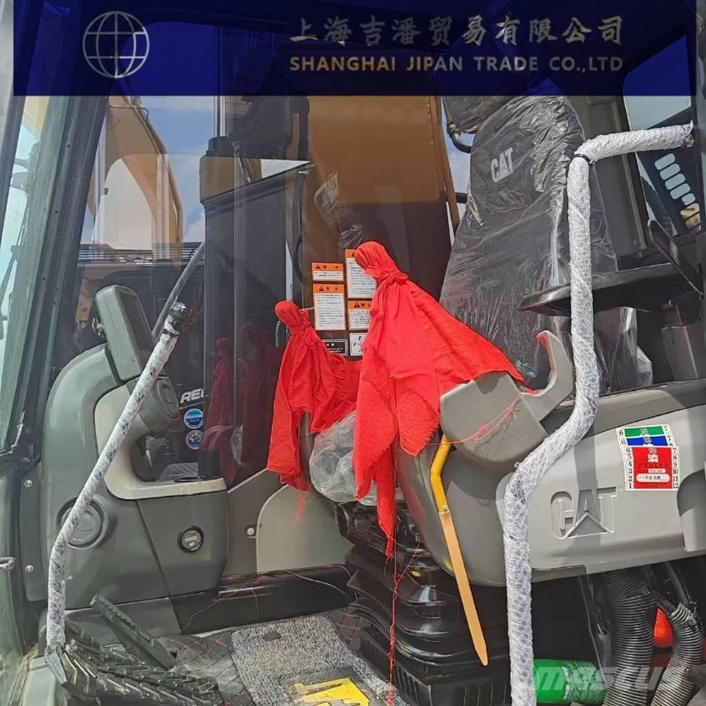 CAT 323 D حفارات زحافة