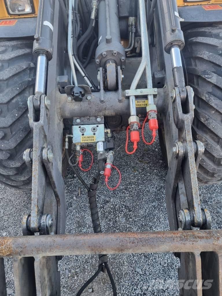 Lundberg 345T لوادر بعجل
