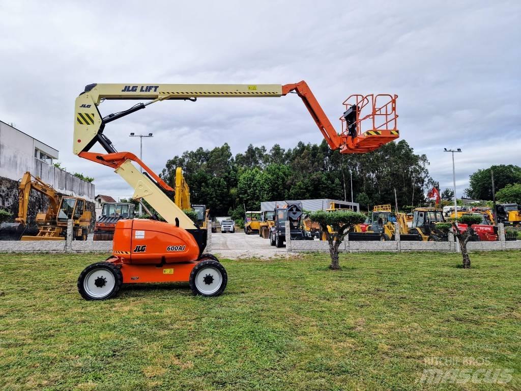 JLG 600 AJ رافعات سلة مفصلية