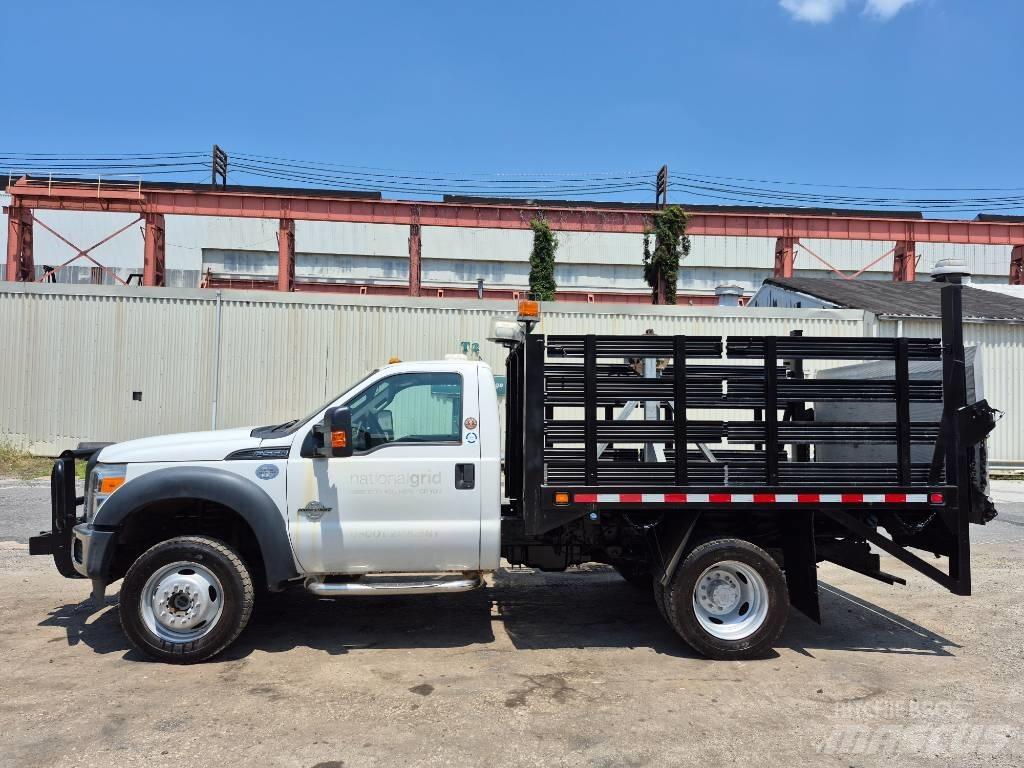 Ford F 550 شاحنات خفيفة/مفصلية الجوانب
