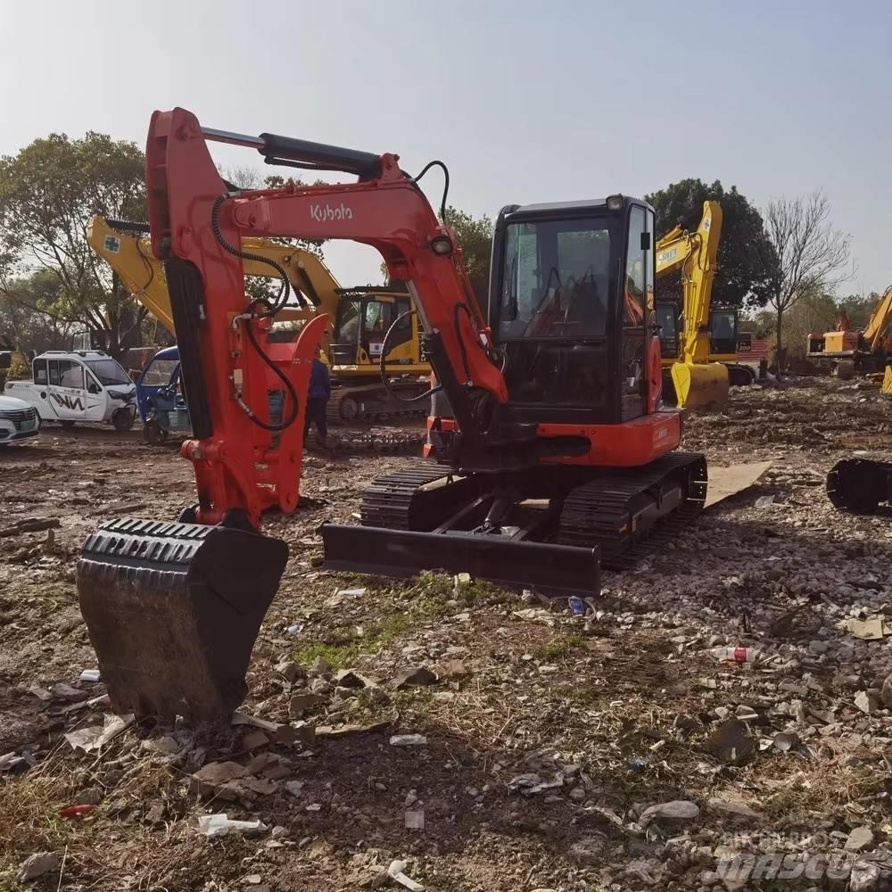 Kubota KX155 حفارات زحافة