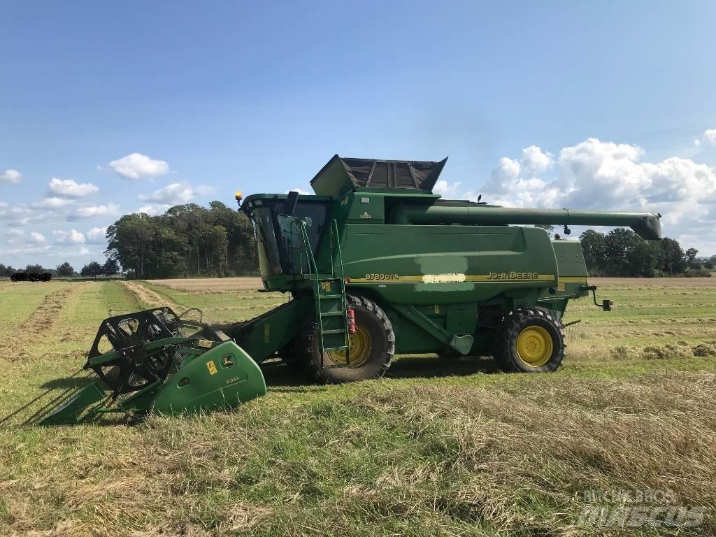 John Deere 9780 CTS حصادات