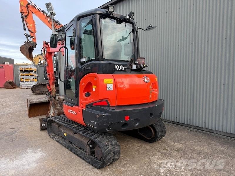 Kubota KX 042-4 حفارات صغيرة أقل من 7 طن (حفارات صغيرة)