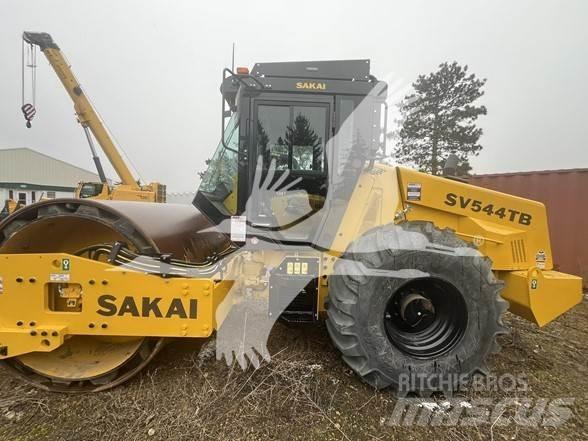 Sakai SV544T مداحل أحادية الأسطوانة